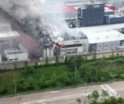 電池工廠突發(fā)火災，已發(fā)現20多具遺體！該樓存放著3萬多個鋰電池成品，尹錫悅下令：全力搜救