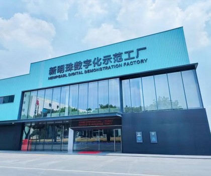 挺起中國(guó)制造脊梁！新明珠董事長(zhǎng)葉德林入圍“十大功勛企業(yè)家”榜單