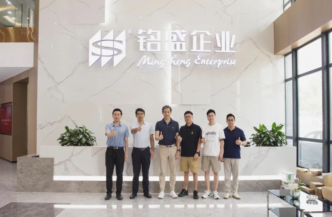 1670828377246973.jpg 中國(guó)建筑衛(wèi)生陶瓷協(xié)會(huì)秘書長(zhǎng)宮衛(wèi)一行到訪銘盛企業(yè).jpg