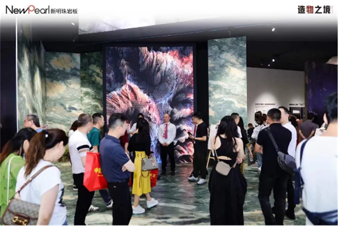 1714269254397025.jpg 1000W+關注!潭洲展新明珠巖板“種草”破圈04.jpg