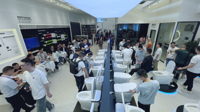 1716081026201876.png 640 (1).png