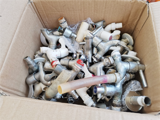 1725863998951960.jpg 1725863996812.jpg