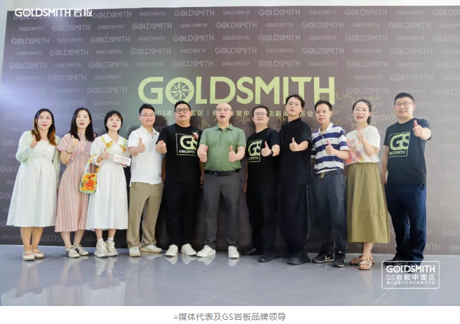 1729059212633737.png image.png